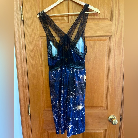 Jenize Nightgown S - Picture 3 of 3